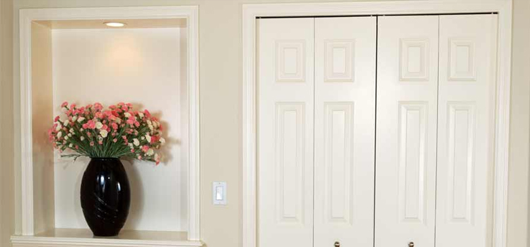 residential closet door repair in Saint Leonard