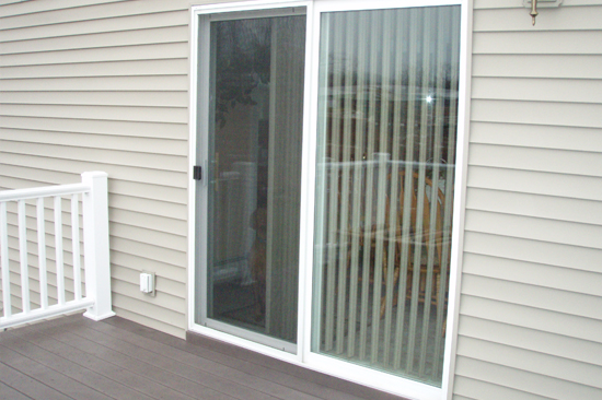 Montreal-screen-door-repair